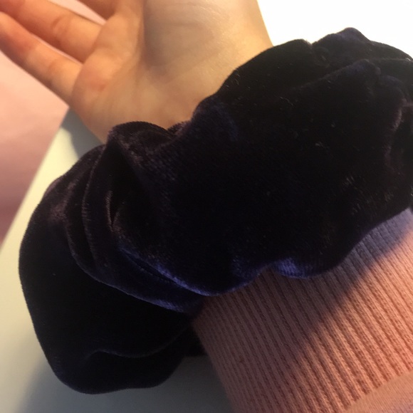 Scrunchie - Picture 2 of 2